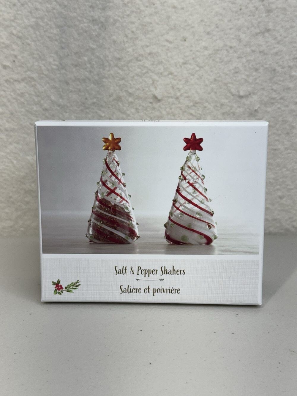 Pier 1 Christmas Tree Blown Glass Art Salt Pepper Shaker Set Holiday Decor NEW